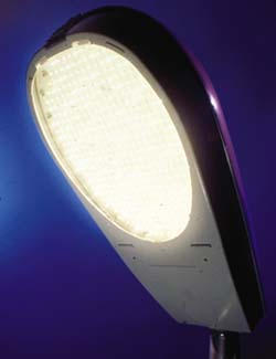 M400 CobraHead-Styled LED Streetlights