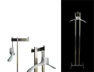 Studio Line Double Sided T-Stand – Visual Merchandising and Store Design