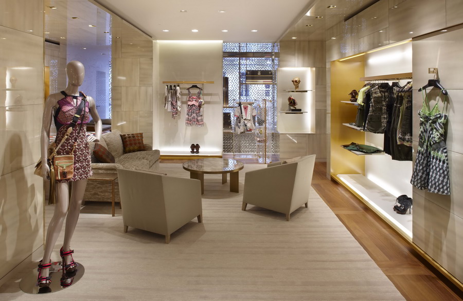 Louis Vuitton England Shopping