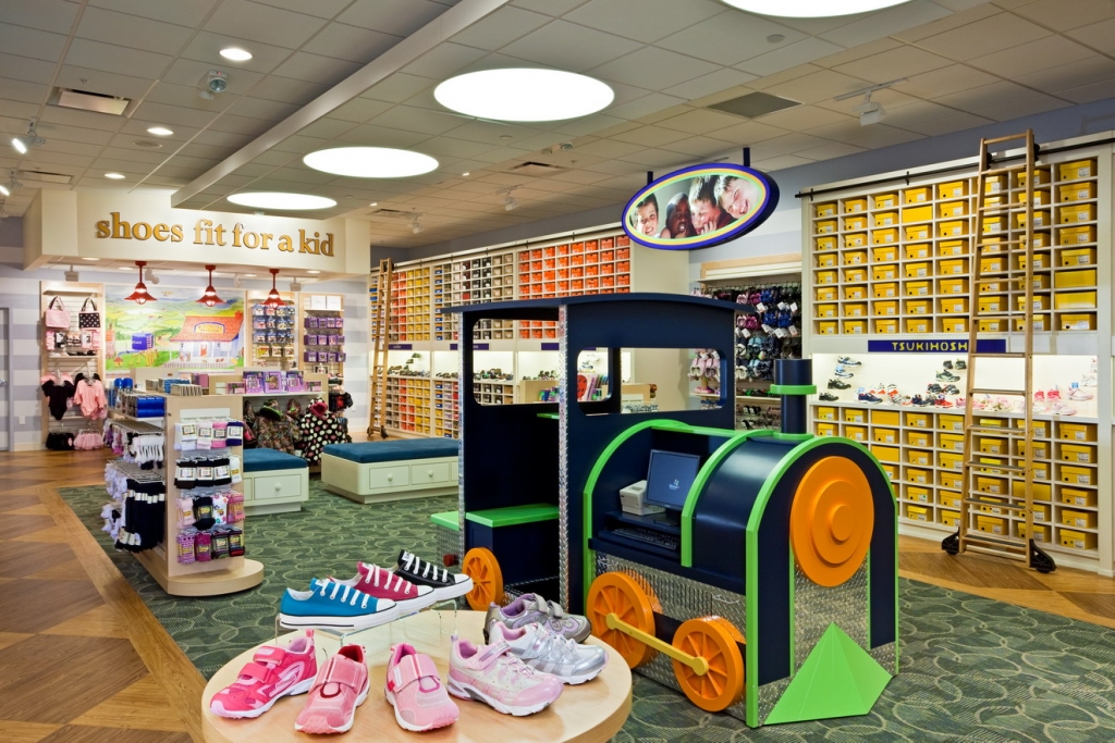 Olly Shoes, Plymouth Meeting, Pa. – Visual Merchandising and Store Design