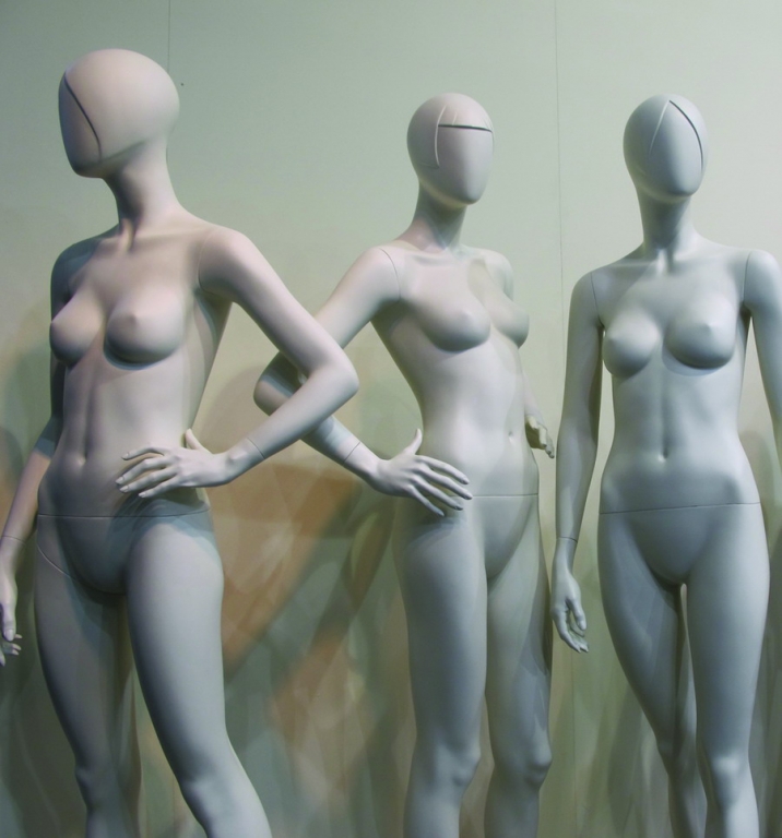 Abstract and realistic mannequins