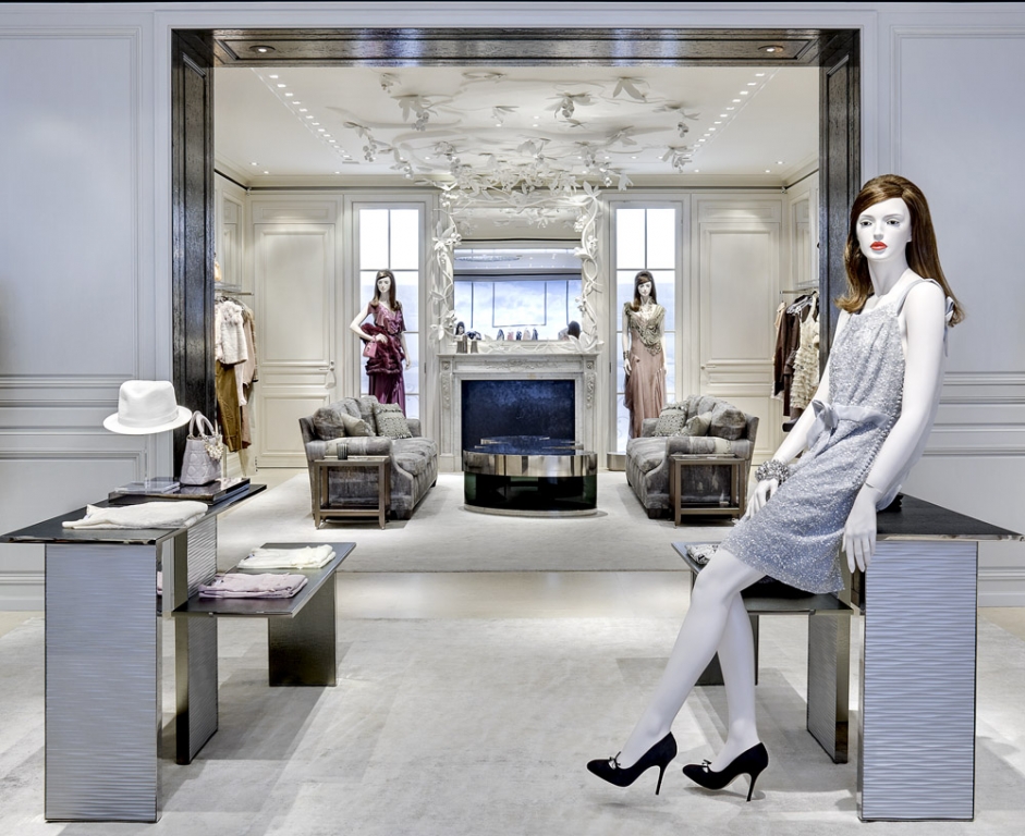 Dior in-store visual merchandising Photographed for inspiration