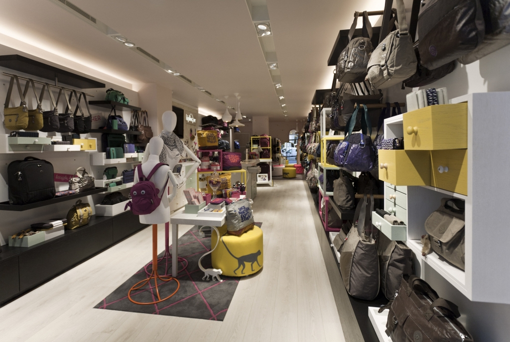 Kipling London Visual Merchandising and Store Design