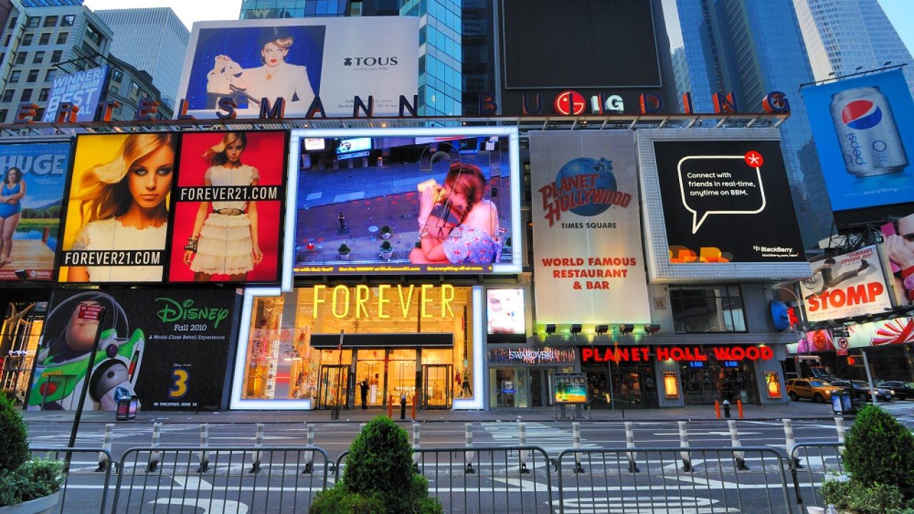 Wildbytes Forever21 Times Square Interactive Billboard - Wildbytes