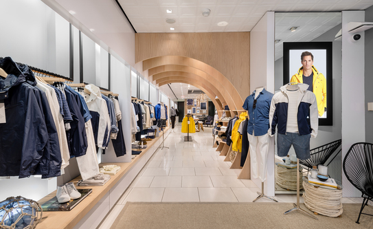 Nautica Opens its Debut New York Flagship – Visual Merchandising and Store  Design