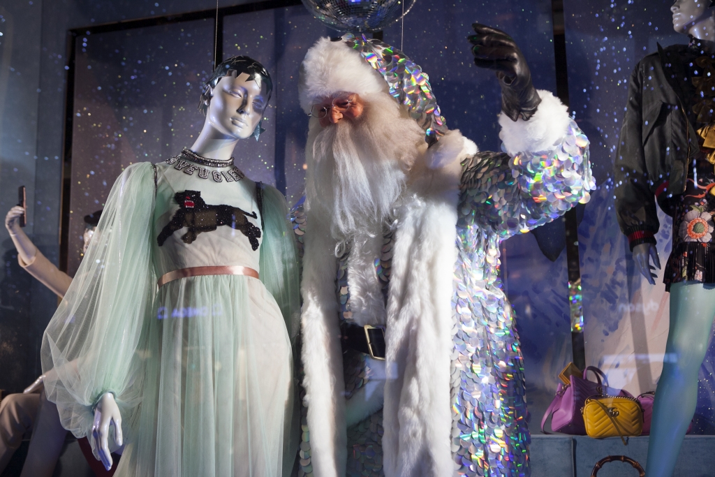Holiday Windows: Call for Entries