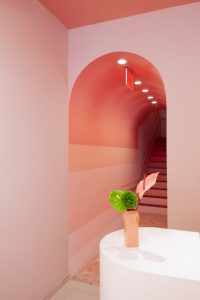 On Our Radar: Glam Seamless – Visual Merchandising and Store Design