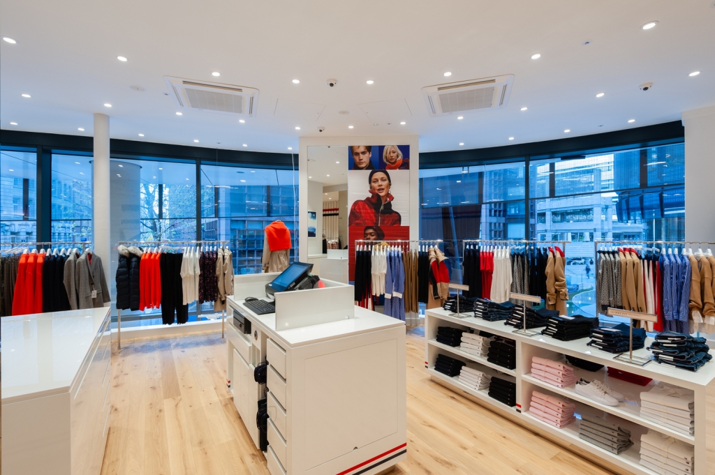 Tommy Hilfiger – Visual Merchandising and Store Design