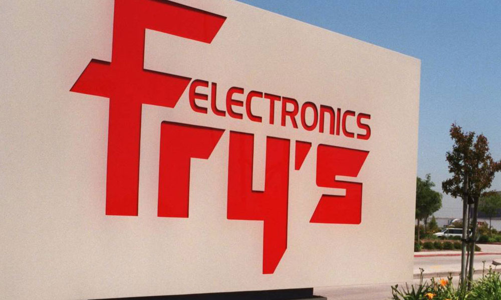 Fry’s Electronics Closes Stores