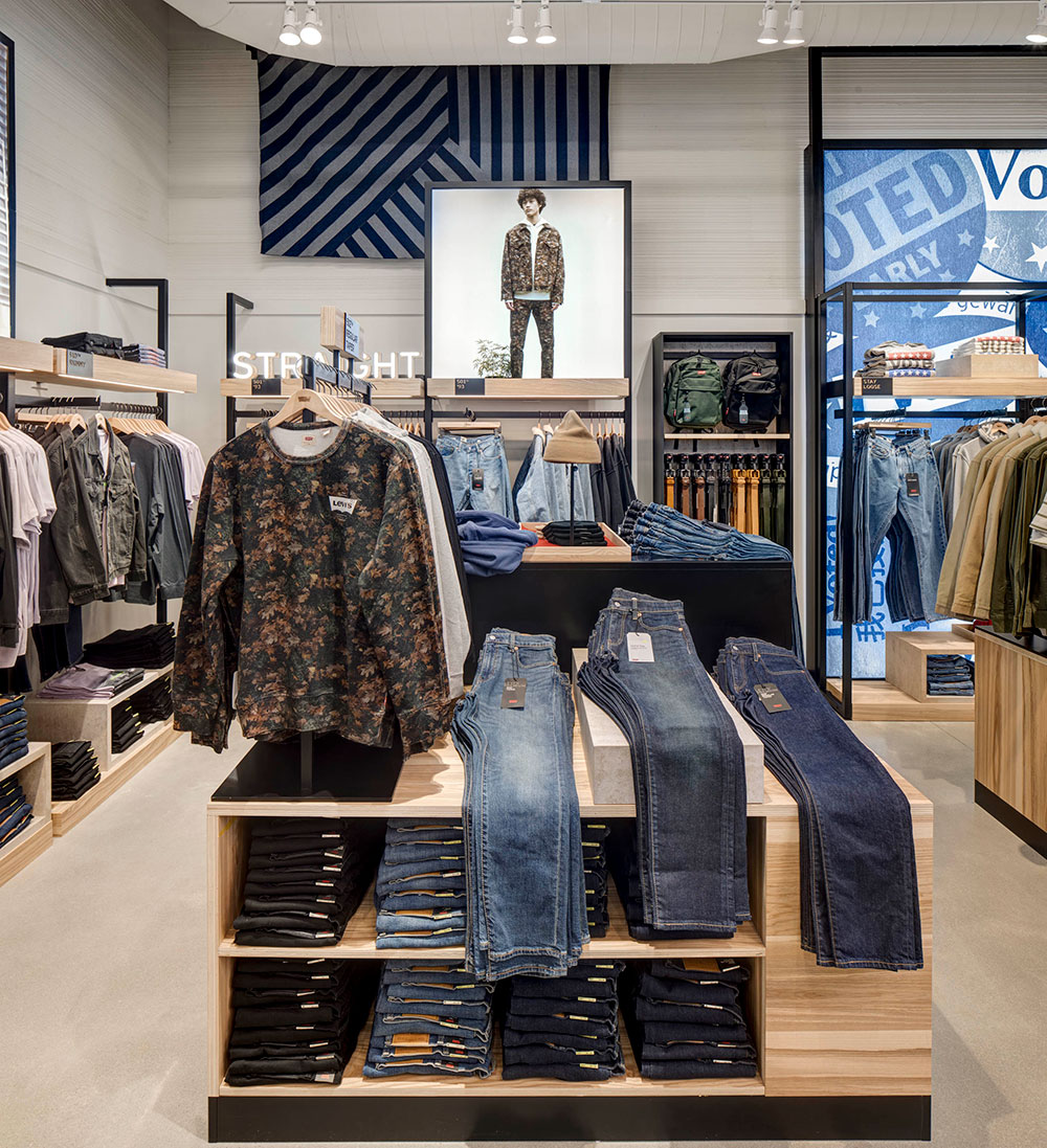 Tailored for the Next Generation – Visual Merchandising and Store Design