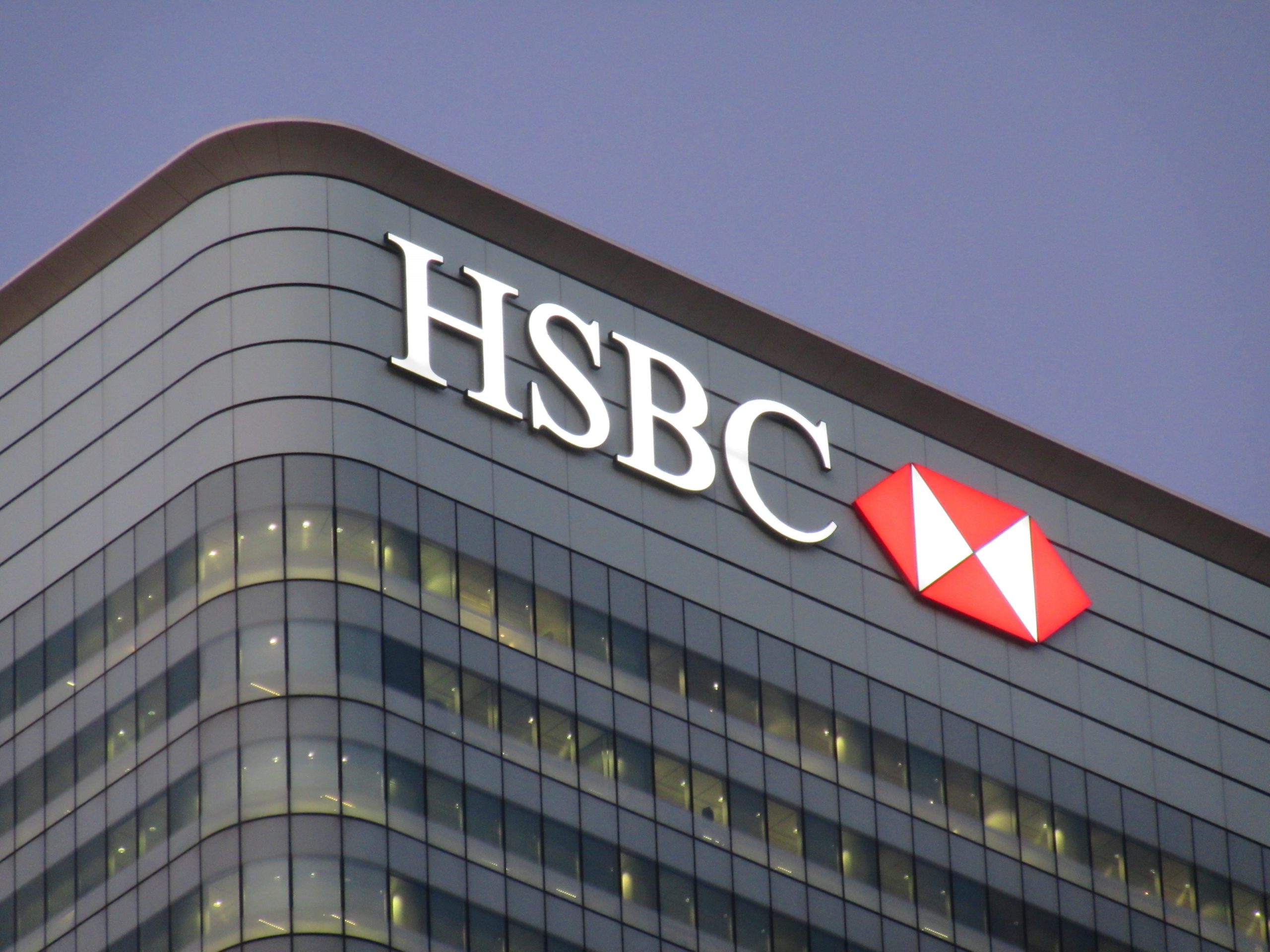 HSBC to Sell 90 U.S. Locations