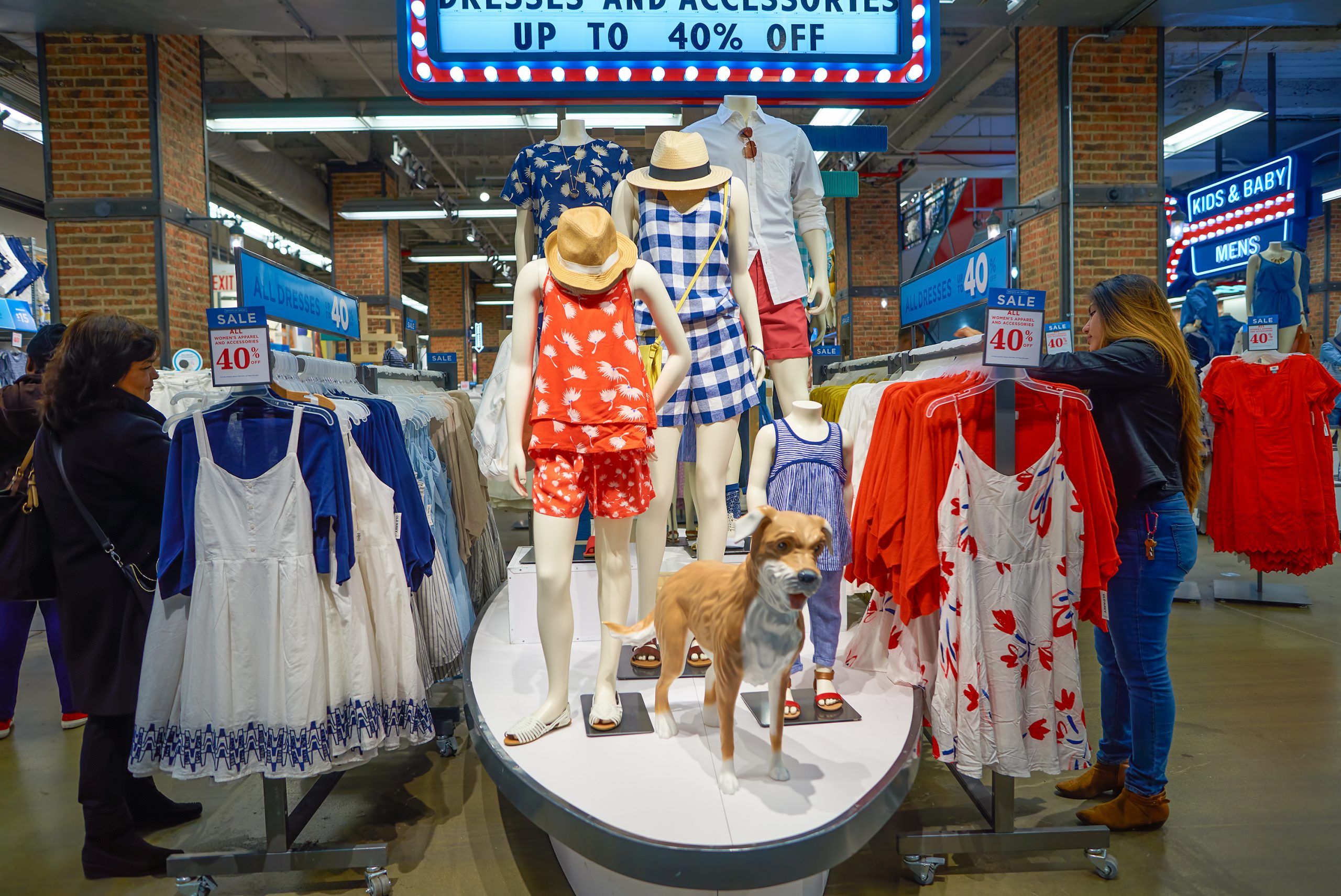Old Navy Shutters Chicago Flagship