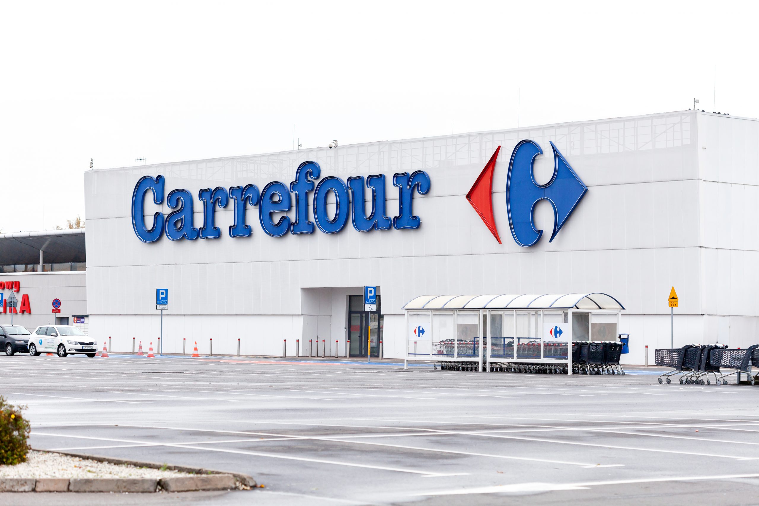 Billionaire Bernard Arnault Sells Carrefour Shares