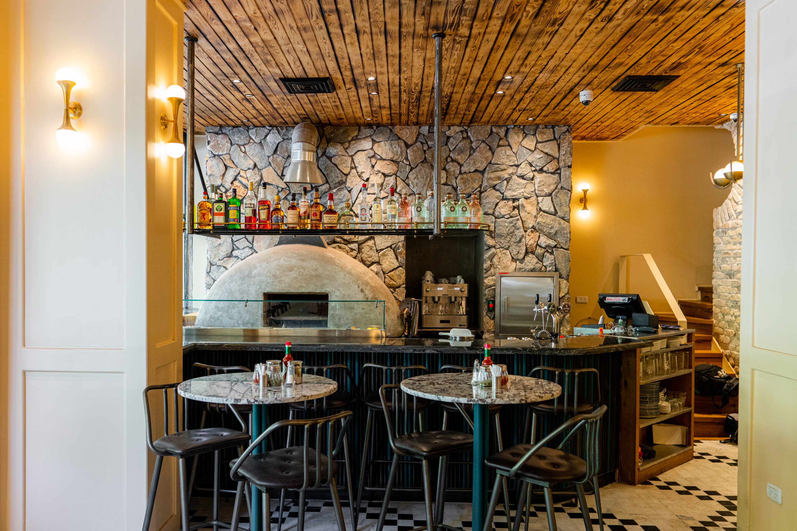 Craft Pizza in Jerusalem Takes Design Cues from Italy: PHOTOS