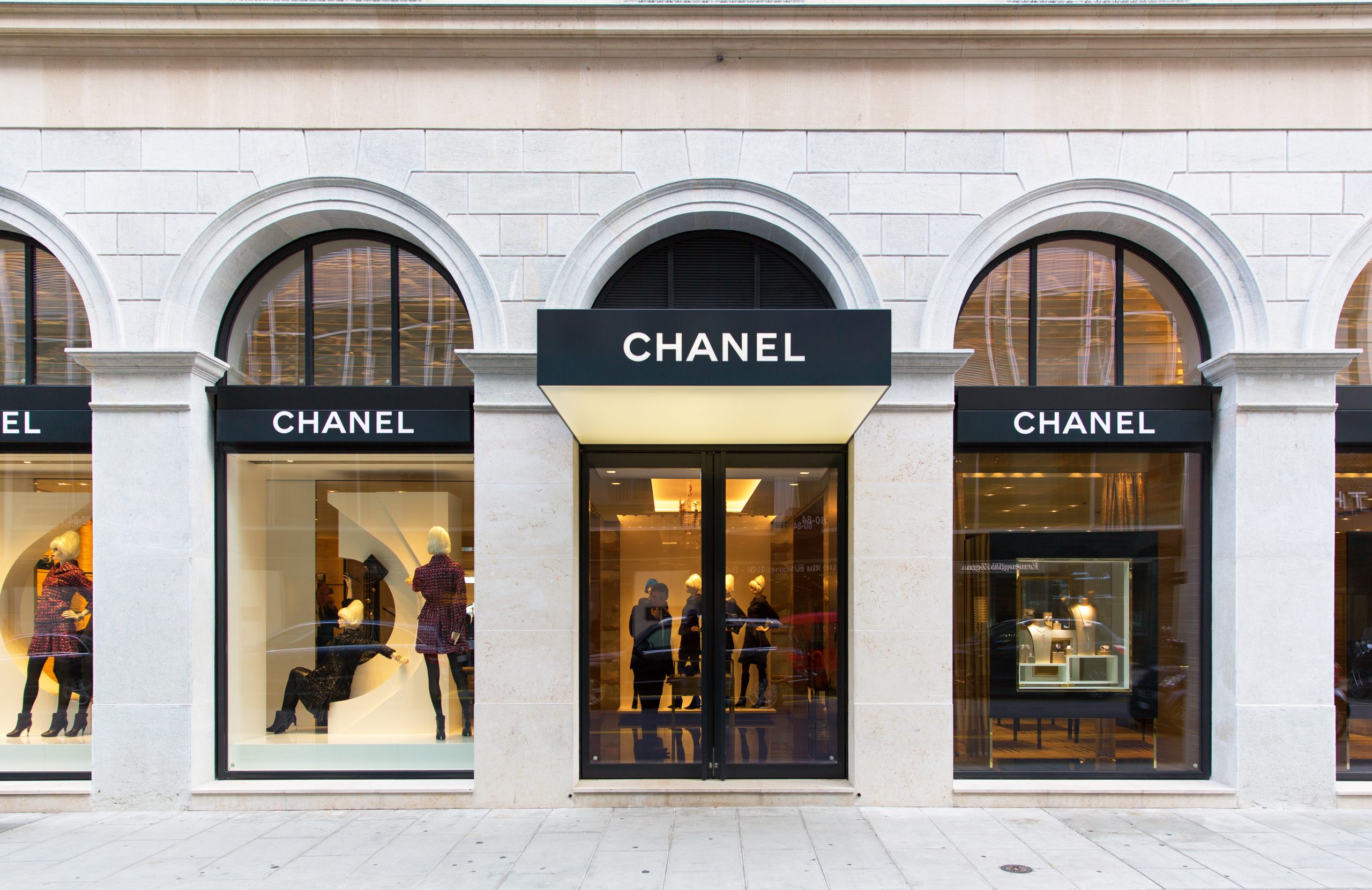 Chanel Names Unilever Exec as CEO