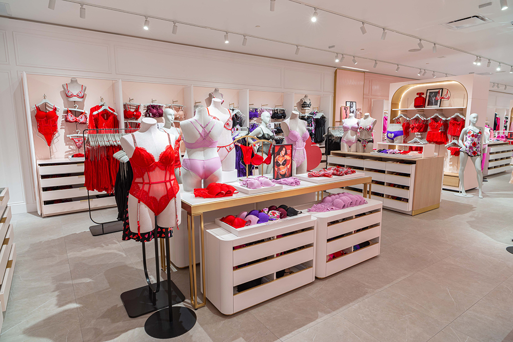 Immersive New York City Popup Store Design for Victoria's Secret