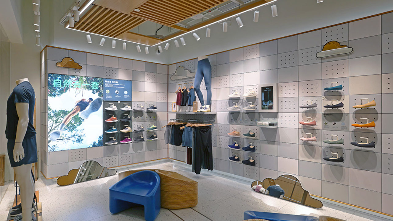 Walls + Forms' Pop-Up Store System – Visual Merchandising and