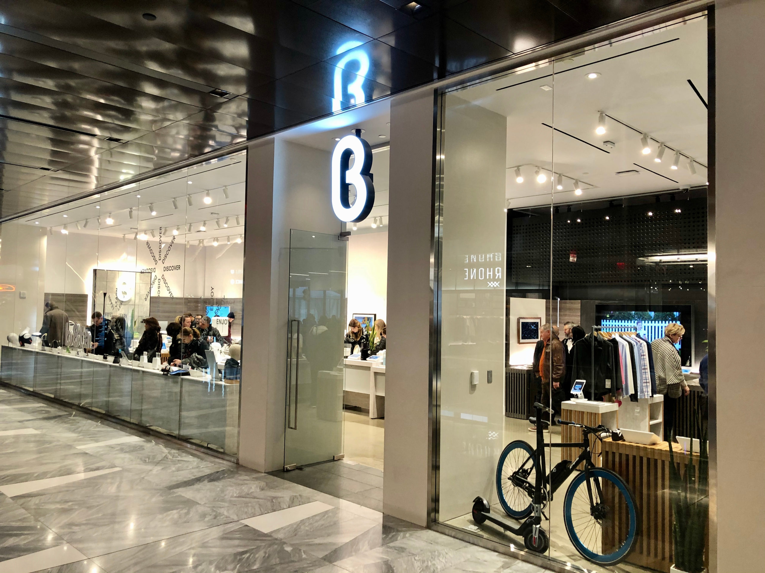 b8ta Quietly Closes Last U.S. Store