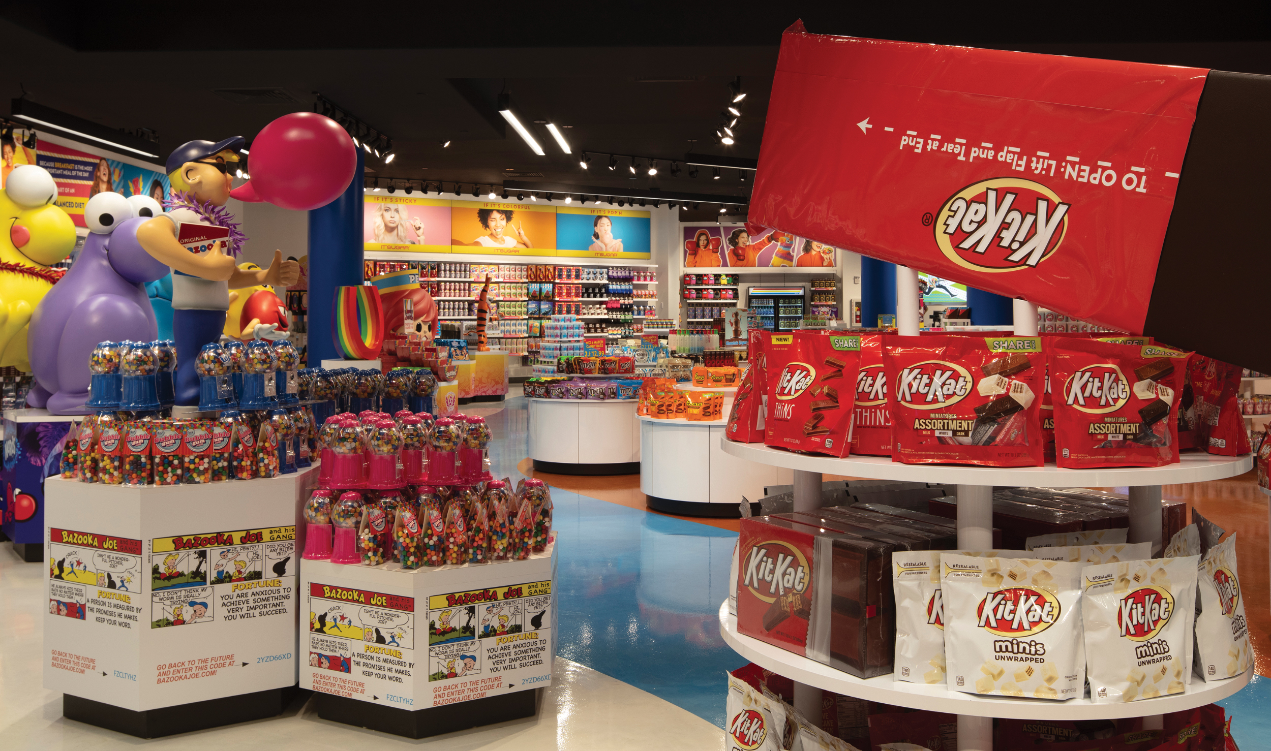“Candy Department Store” Is a Thrill for Sugar Seekers