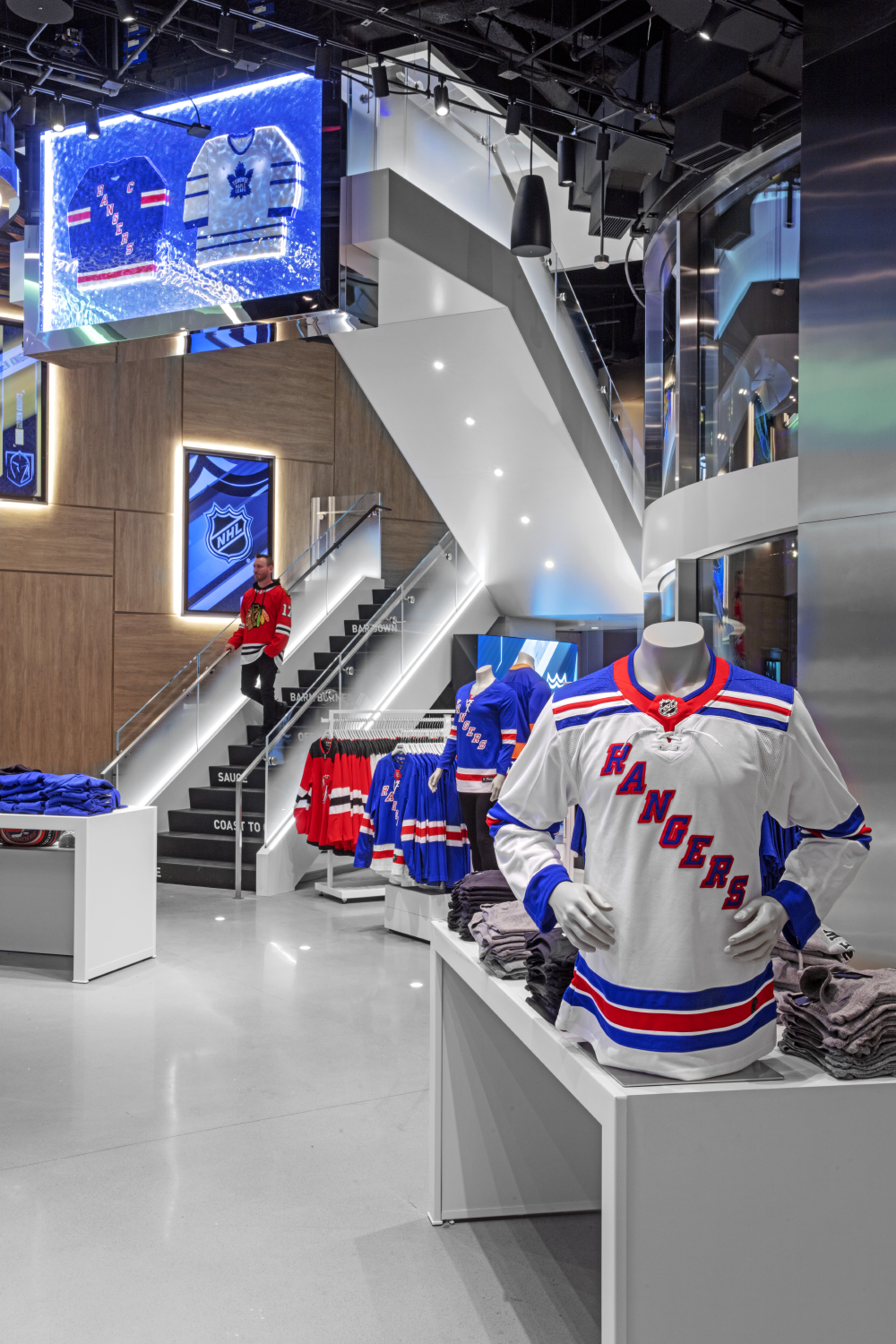 National Hockey League Opens 2-Level Flagship in Manhattan
