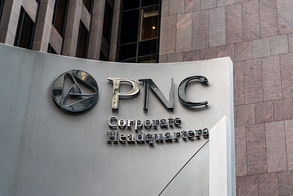 PNC to Close 135 In-Store Branches