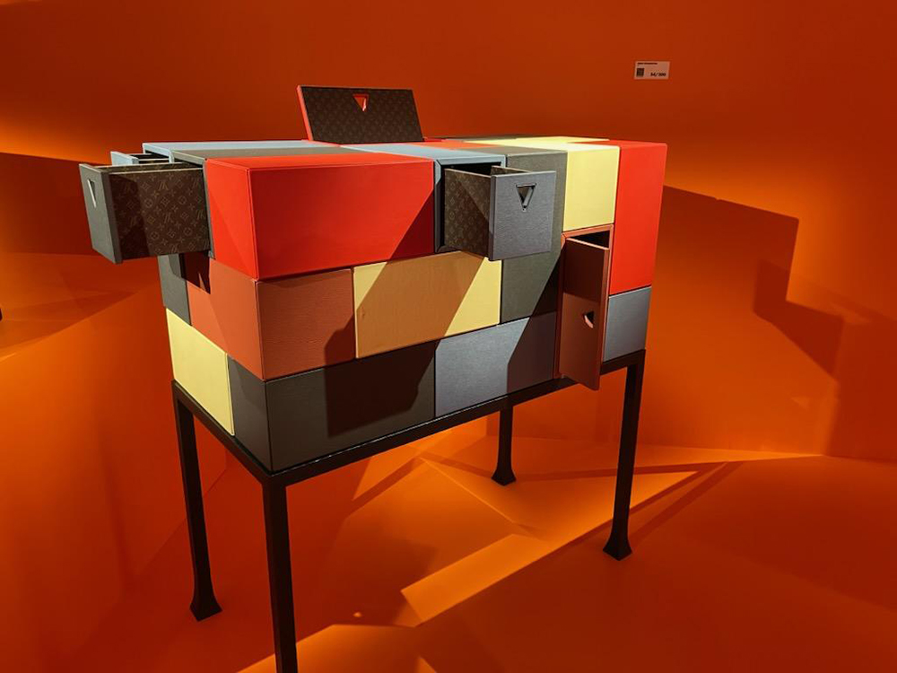 New York: The Last Port-of-Call for the “Louis Vuitton: 200 Trunks, 200  Visionaries” Exhibition – Visual Merchandising and Store Design