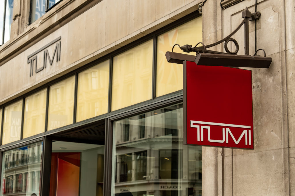Tumi Setting Up Shop Near Its New Headquarters Visual Merchandising