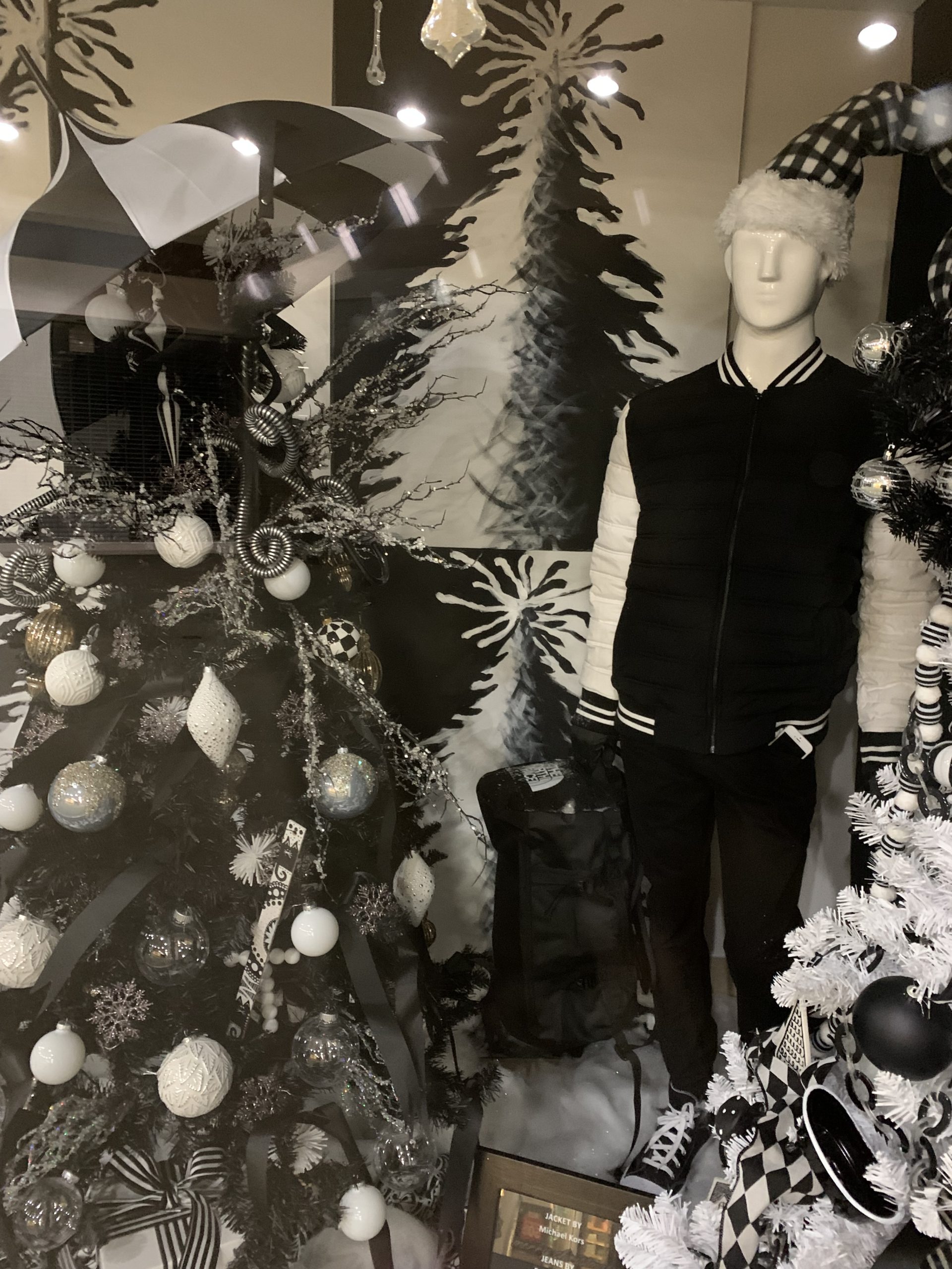 "Holidays in Black and White" window display. <small>DESIGN AND PHOTOGRAPHY: Phil Chwalinski </small>