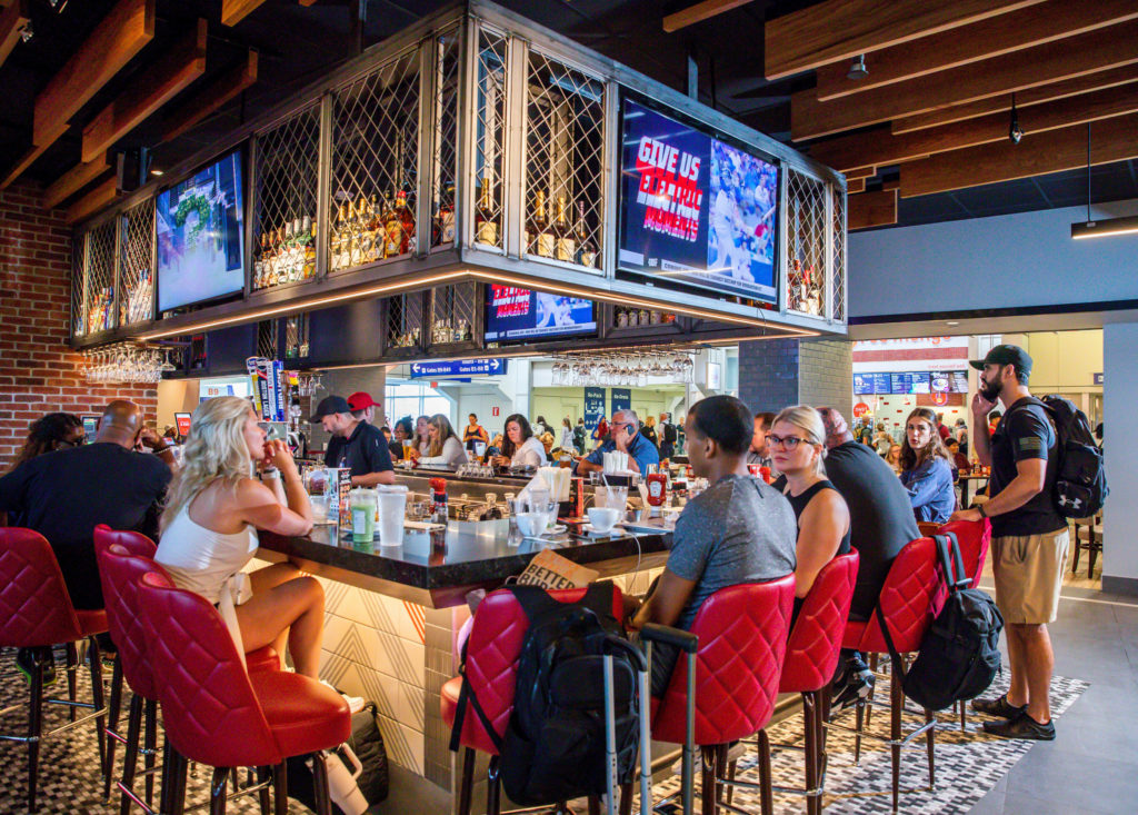 TGI Fridays Unveils Updated Restaurant at Dallas Airport