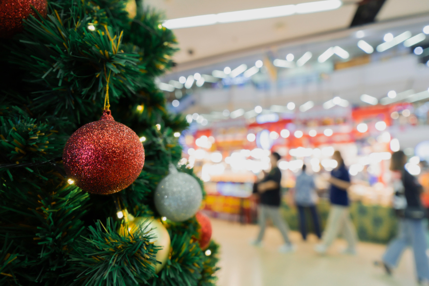 Seasonal Music Can Boost Holiday Spending