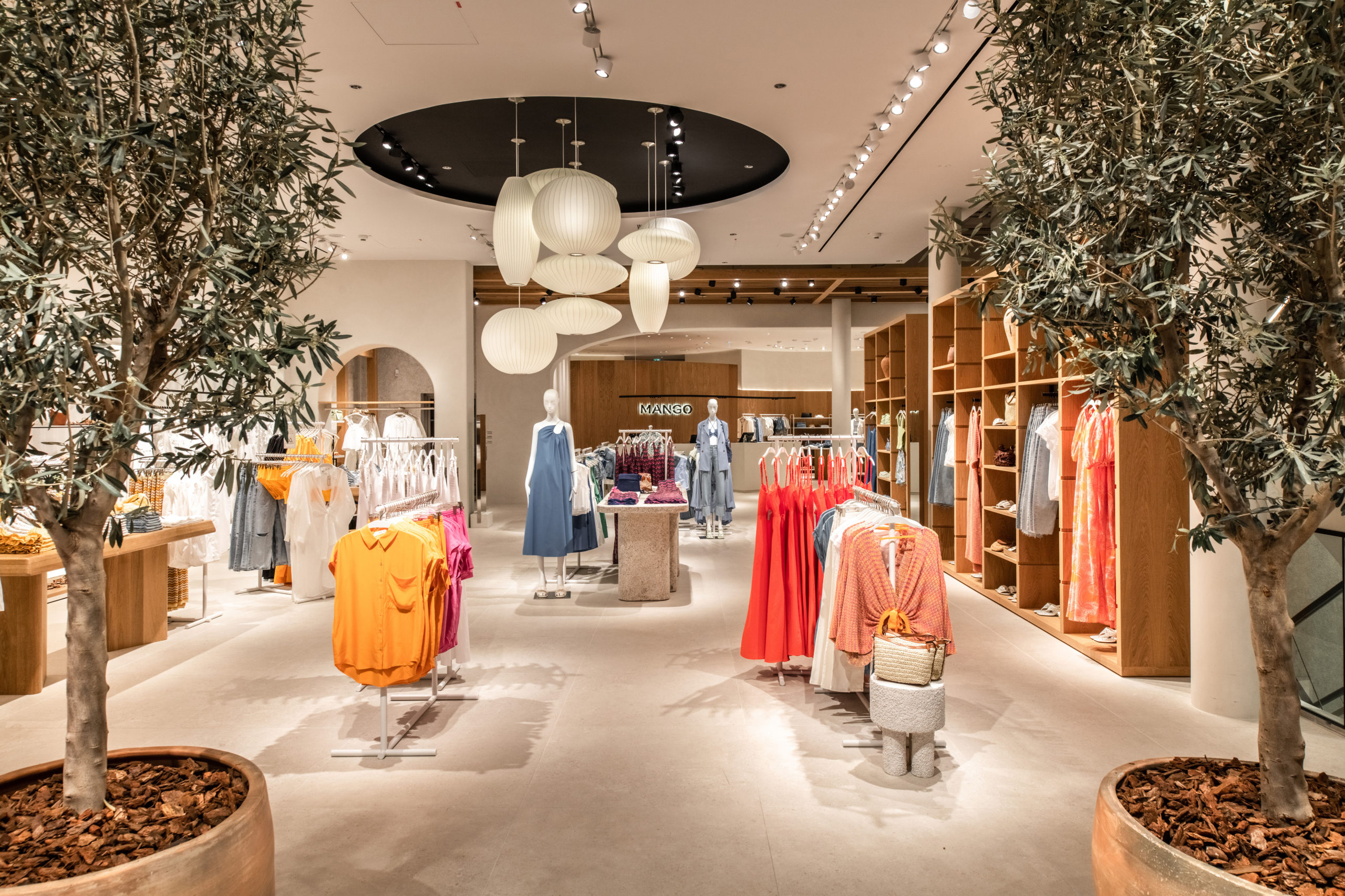 Spain’s Mango Plans 500 More Stores by 2026