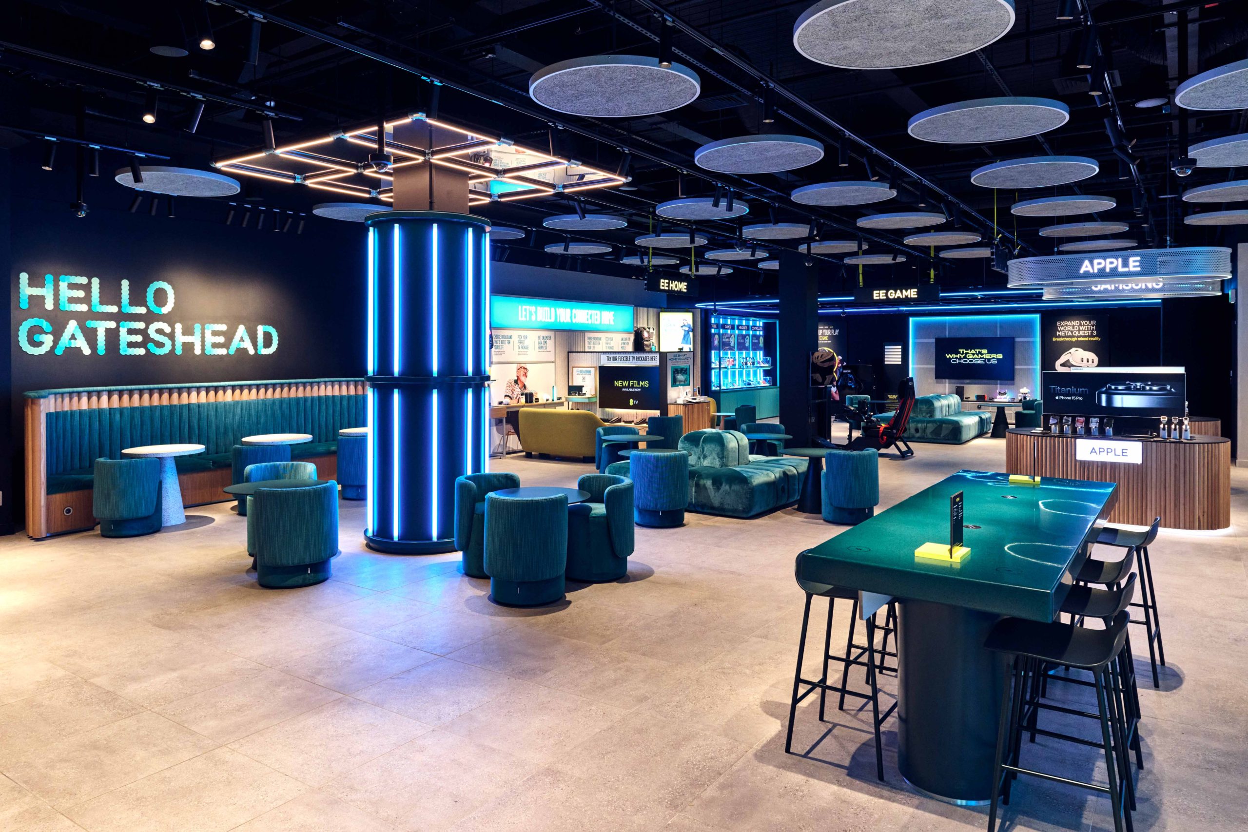 EE Opens New Experience Store