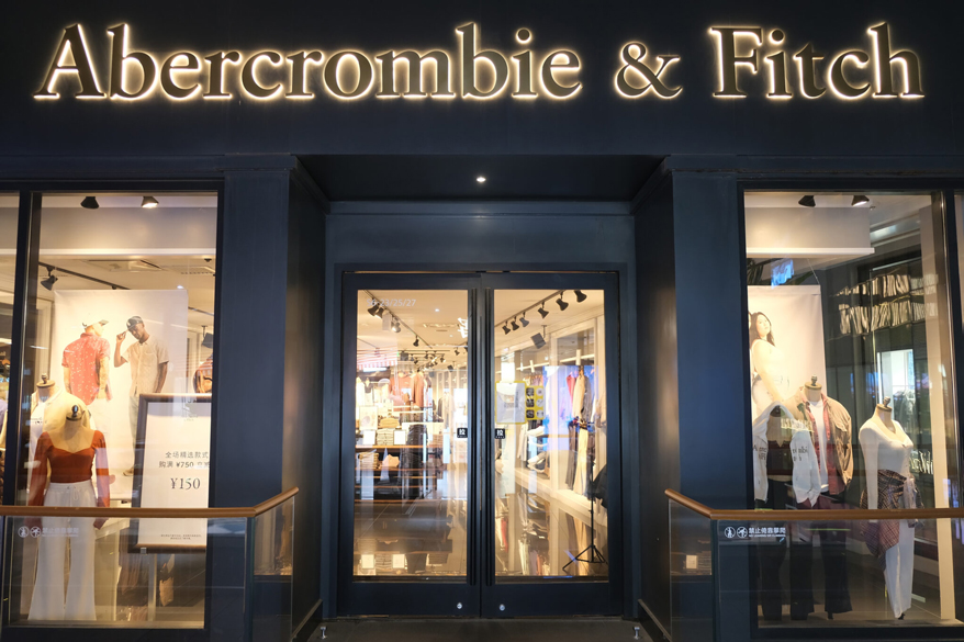 Abercrombie CEO Honored for Brand’s Turnaround