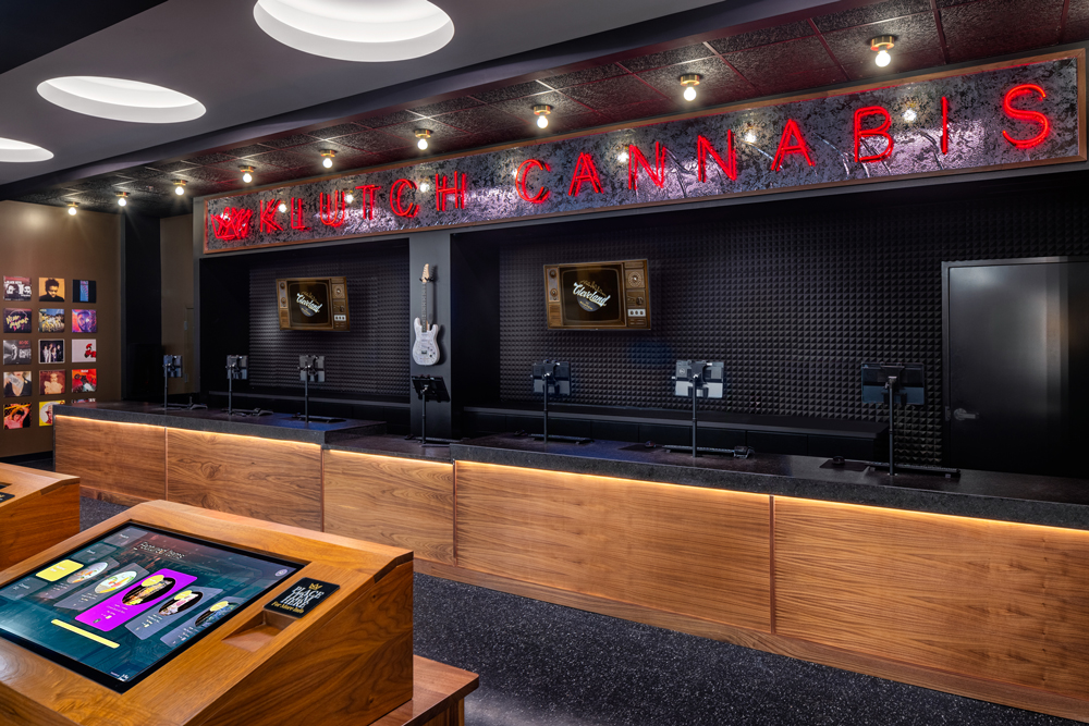 Elise Biebelhausen: Where Vision Meets Versatility